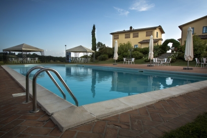 agriturismo_piscina_firenze